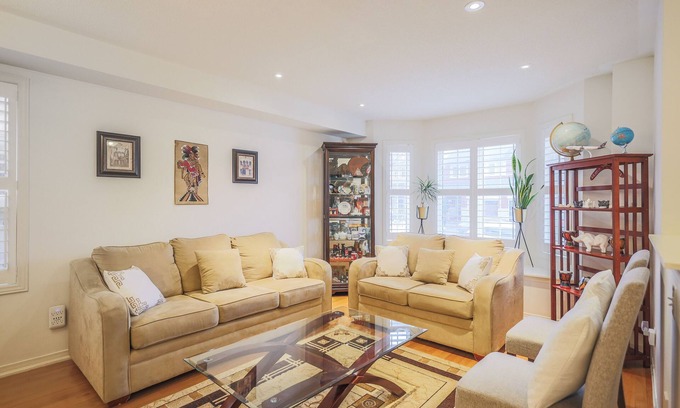 Markham Casa | Acogedora casa de lujo: solo se ofrecen alquileres mensuales y de largo plazo