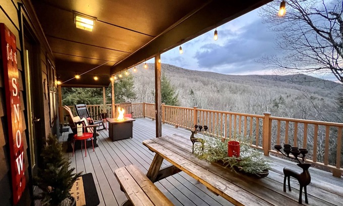 Stratton and Bromley Ski Areas Casa | Cozy Manchester Getaway with Amazing Views!!!