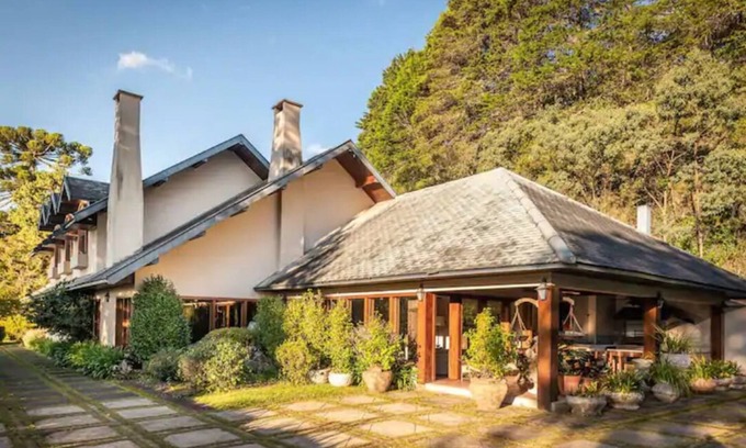 Loteamento Jardim Veu da Noiva Casa | Cozy mansion in Campos do Jordão
