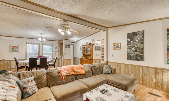 Morrisville Casa | Cozy Maple Grove