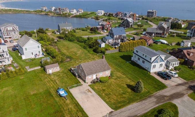 Matunuck Cabaña | Cozy Matunuck Coastal Escape - Wake up at the beach! Last min avail w/o 8/9