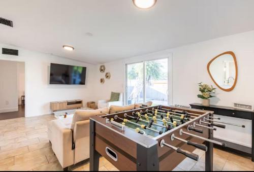 Coral Terrace Casa | Cozy Miami Home Pet-friendly & with Free Parking