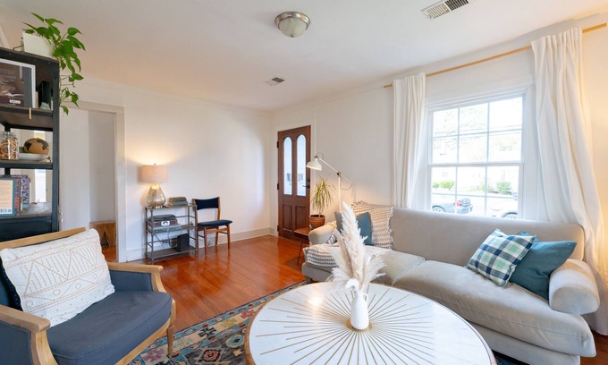 Midtown Casa | Cozy Midtown cottage, 2.5 miles from Masters