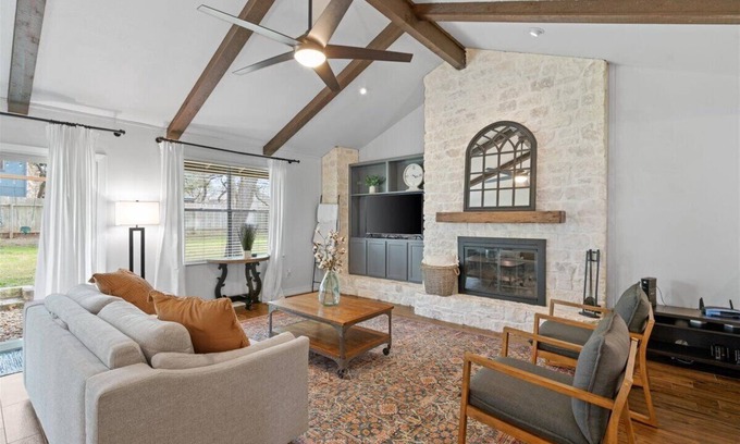 Round Rock West Casa | Cozy Modern 3 Bed 2 Bath Home - Round Rock / Austin