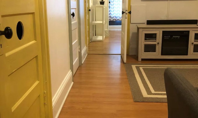 Stockade Historic District Apartamento | Cozy Modern City Escape