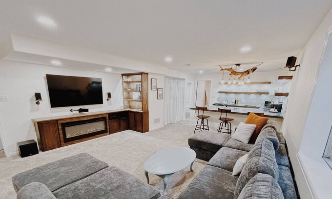 Northeast Park Hill Casa | Cozy, Modern Living Space w/ Fireplace and Kitchen