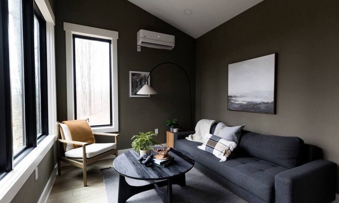 New Plymouth Apartamento | Modern Cabin w/Hottub - 10 min to Ash Cave