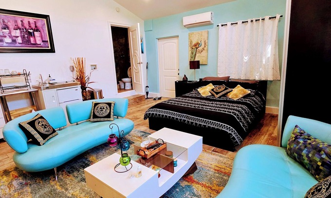 Reseda Apartamento | Cozy Modern Space with Pool