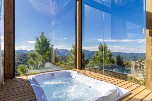 Anitapolis Casa | Cabaña con jacuzzi y vista en la sierra | VST028