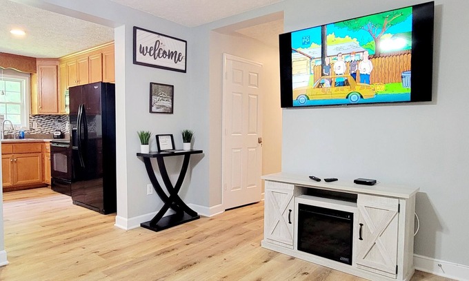 Kabletown Cabaña | Cozy Mountain Cottage - Perfect for Friends, Family