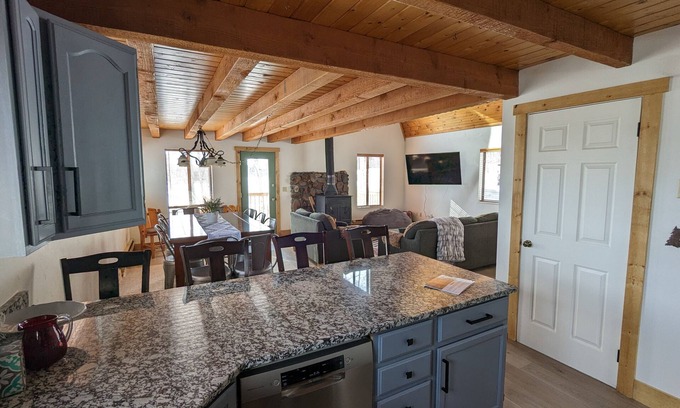 Star Valley Ranch Casa | Cozy Mountain Getaway, with golf, and tons of hiking/snowmobiling trails