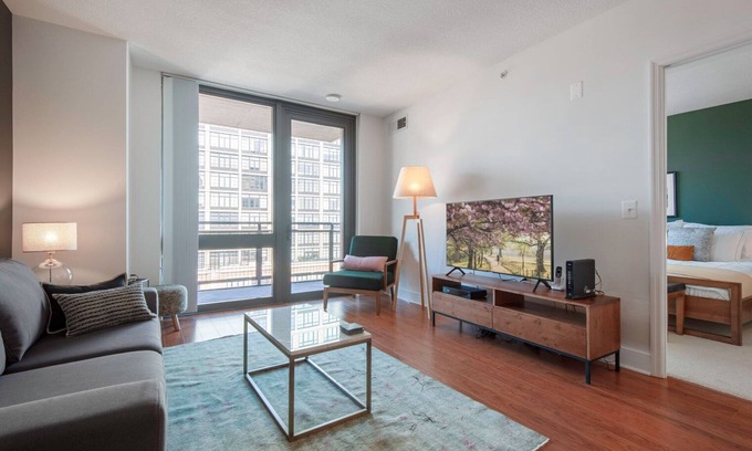 Mount Vernon Triangle Apartamento | Cozy Mt. Vernon 1BR w/ Gym, Pool close to Convention Center by Blueground