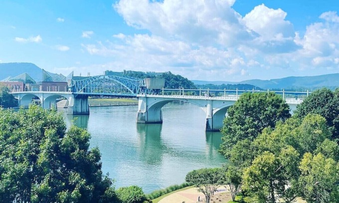 North Chattanooga Casa | Cozy N.Chatt 3b/1bath - 1 mile from Walking Bridge
