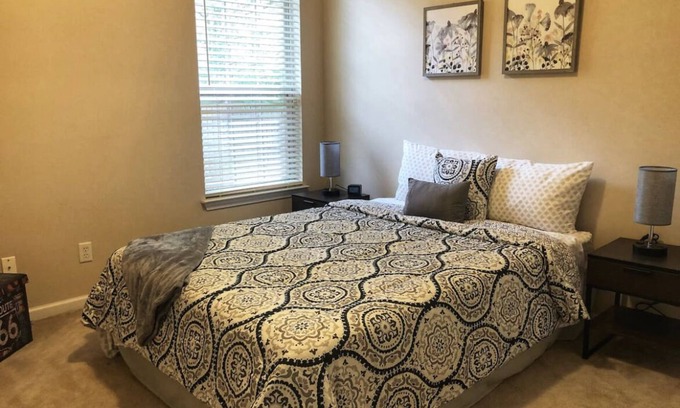 Clarkdale Casa | COZY NEST: Family friendly w BBQ & Screened Porch