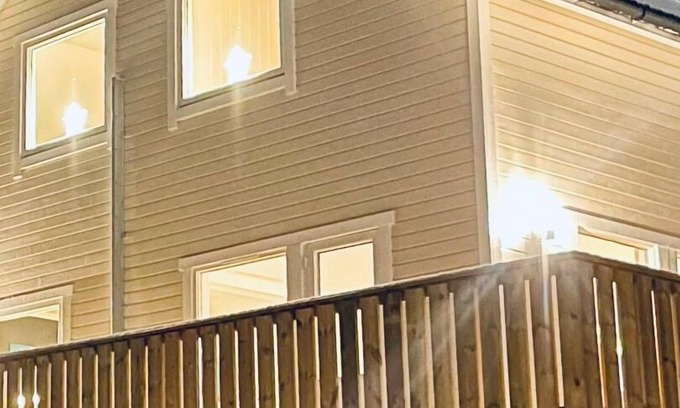 Stamsund Apartamento | Cozy, new & modern with whirlpool in the fishing village of Stamsund
