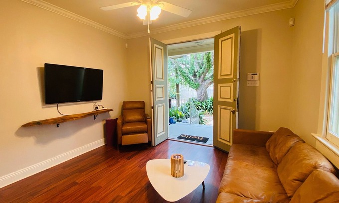Navarre Casa | Cozy New Orleans Hide Away