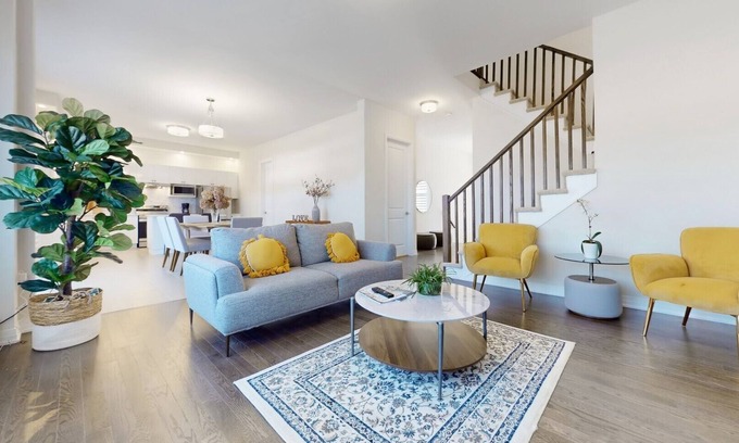 Severn Casa | Cozy Newly Built Orillia Lakeside 5 Bedroom House! 3 minutes walk to the lake!