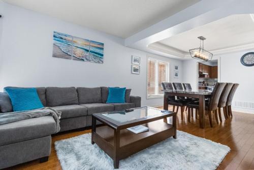 Glendale Casa | Cozy Niagara Retreat Near Wineries & Falls