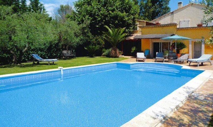 Noves Casa | Acogedora casa en Noves con acceso a la piscina