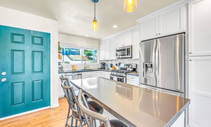 Del Rey Oaks Casa | Cozy Oaks | A coastal getaway with idyllic scenery!