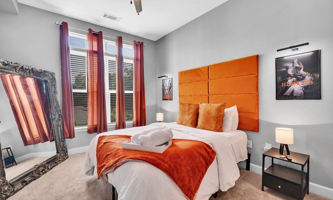 Paw Creek Casa | Cozy Oasis 1BR Near Everything w/ Free parking