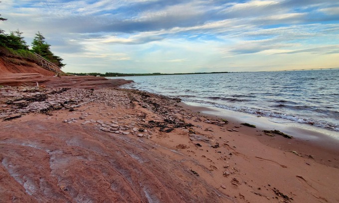 Chelton Apartamento | Cozy oceanfront suite with direct access to beautiful beach in PEI