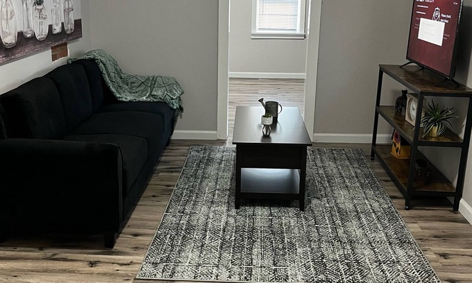Kingsport Casa | Cozy one bedroom guesthouse, close to everything!
