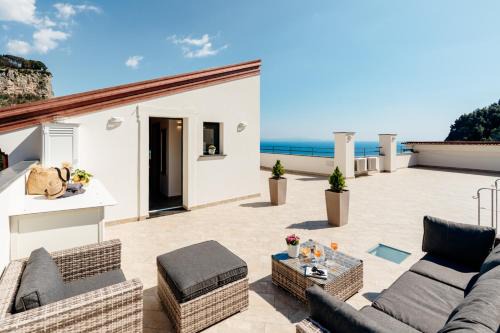 Pontone Apartamento | Cozy Penthouse with panoramic terrace