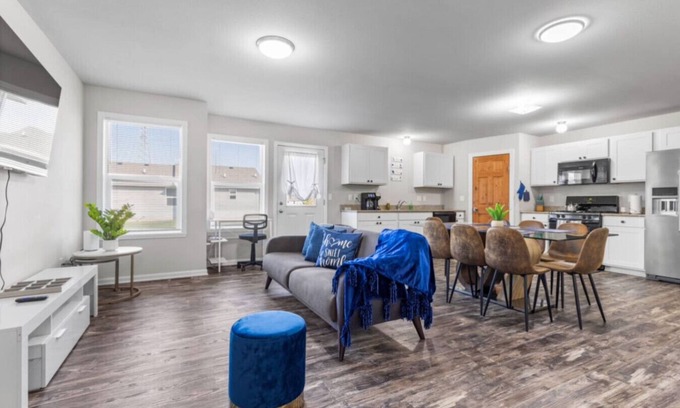 Belvidere Casa | Cozy Pet-Friendly Ranch NoStairs, ideal long stays