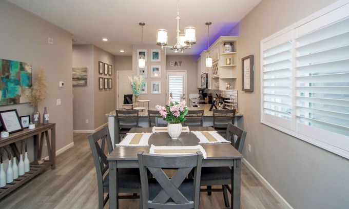 South Mountain Casa | Cozy Phoenix Home w/Office: Fast Wifi+Free Parking. Near Airport & Downtown.