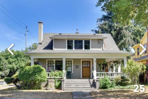 Hollywood District Casa | Cozy Portland Retreat in the Heart of Hollywood