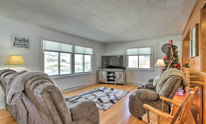 Postville Casa | Cozy Postville Retreat w/ Fireplaces & Yard!