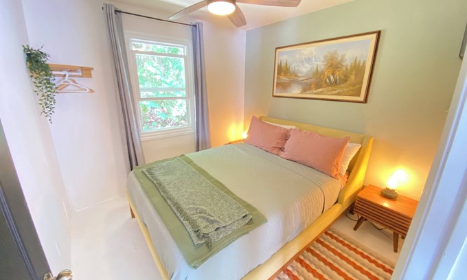 Lion's Head Cabaña | Cozy/private cabin located in Lions head beside Bruce trail!