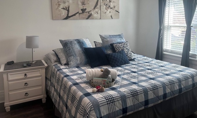 Englewood Casa | COZY PRIVATE ROOM"B"