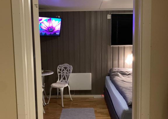 Leknes Apartamento | Cozy & private room in the middle of Lofoten