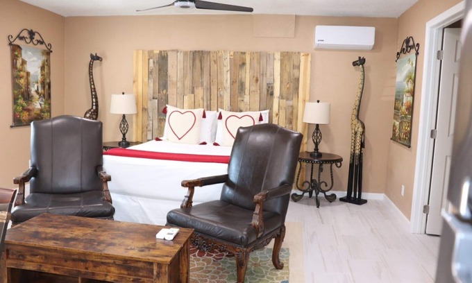 Orchards Casa | Cozy private rustic room