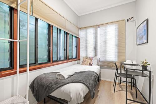 Carramar Casa | Cozy Private Single Room in Carramar - Nearby Station & Shops - Shared Bathroom