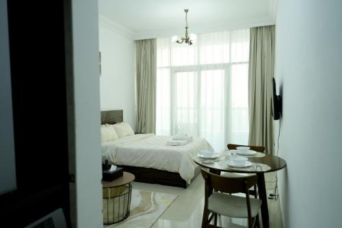 Sharjah Apartamento | Cozy Private Studio -Near Beach -City View -Downtown Sharjah - Pool & Gym