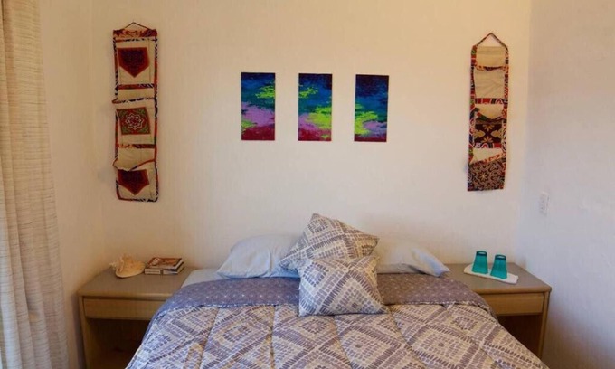 La Ventana Apartamento | Cozy Queen Room #5 w/Garden View, Fast wifi and a/c