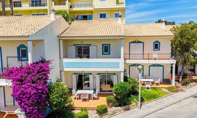 Meia Praia Cabaña | Cozy quiet cottage at the Meia Praia beach, close to the village of Lagos