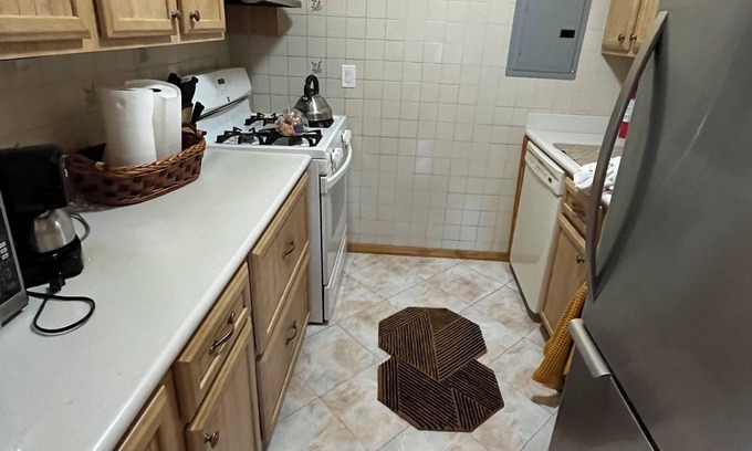 Secaucus Cama Y Desayuno | Cozy & quite your home away from home. Public transport steps away