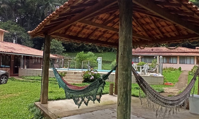 Itamonte Casa | COZY RANCH IN THE MOUNTAINS OF THE MANTIQUEIRA RANGE, CLOSE TO THE CITY. BLACK WATCHES