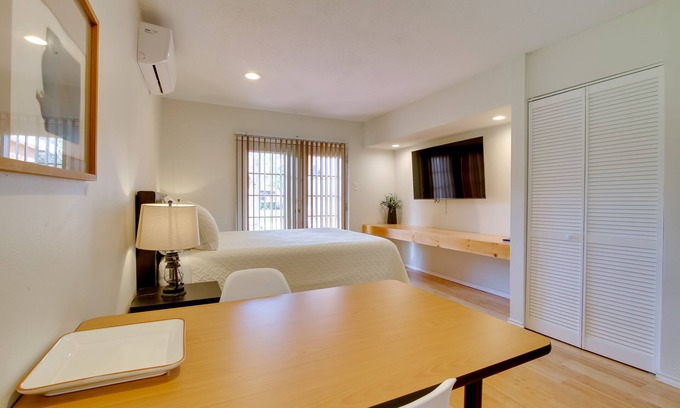 Rancho Viejo Apartamento | Cozy Rancho Viejo Studio Rental, 29 Mi to Beach