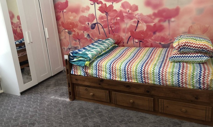 Valley Stream Casa | Cozy, rarely available room perfect for studying/ relax and easy to commute
