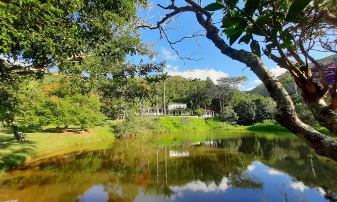 Areias Cabaña | Cozy Refuge in Nature: Waterfalls, Pool, Charm and Comfort