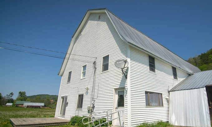 Randolph Center Apartamento | Cozy renovated barn apartment on first floor