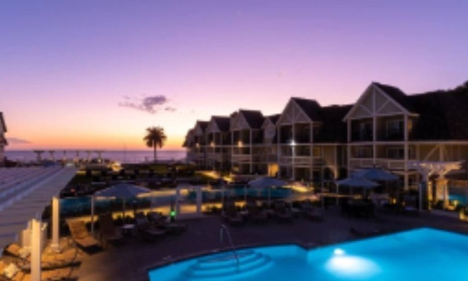 Carlsbad Village Complejo | Cozy resort in lovely Carlsbad WALK TO BEACH, wifi, fitness room, FREE parking