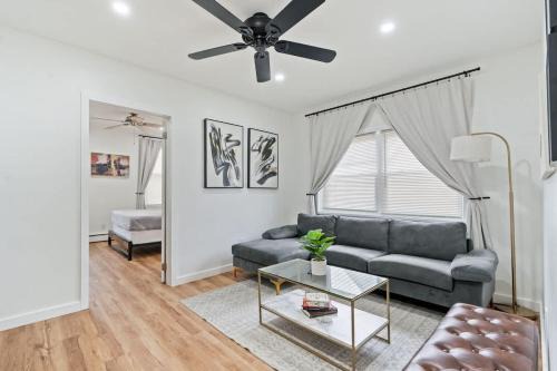 North Bergen Apartamento | Cozy Retreat 15Min to NYC MetLife Mall FREE Parking