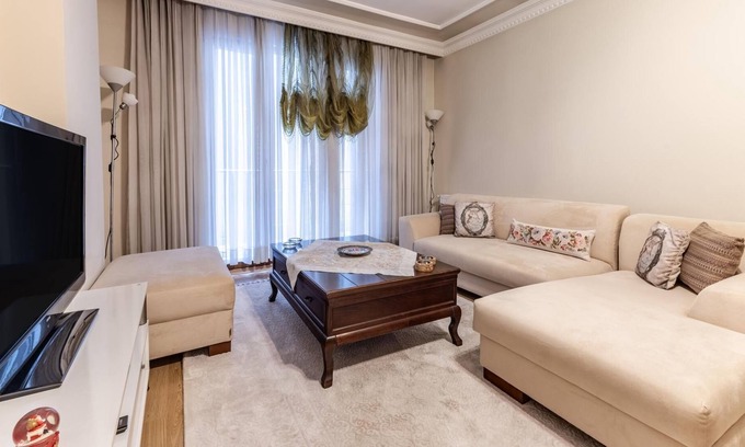 Esentepe Apartamento | Cozy Retreat 2 min to Kanyon Mall
