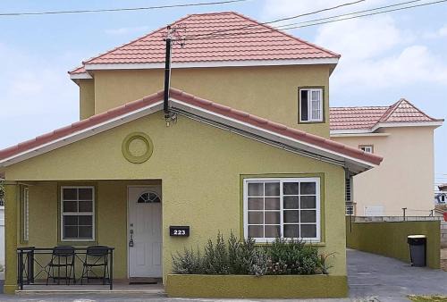 Caribbean Estates Apartamento | Cozy Retreat in Gated Portmore Country Club